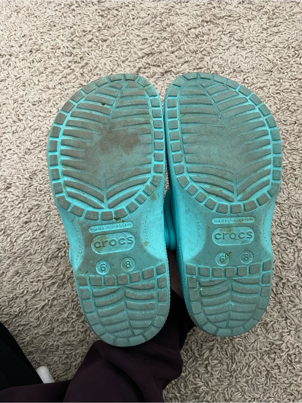 Women’s Aqua/Turquoise Crocs (classic clogs) shoes - Picture 3 of 7